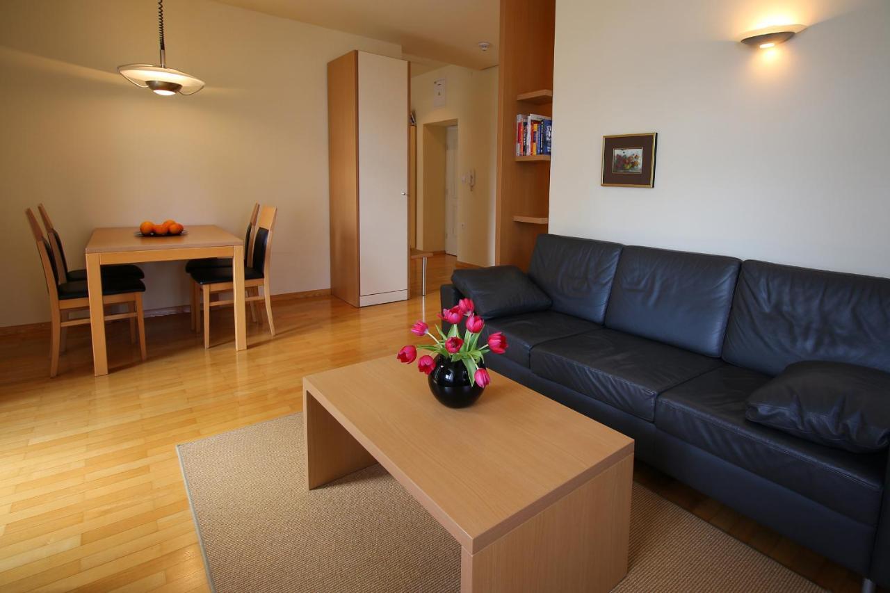 Apartments Villa Boltez คราน ภายนอก รูปภาพ