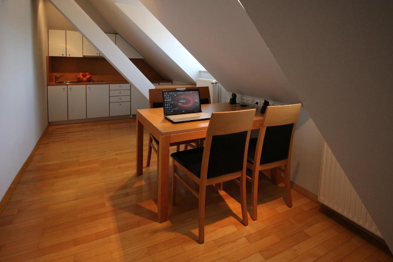Apartments Villa Boltez คราน ภายนอก รูปภาพ