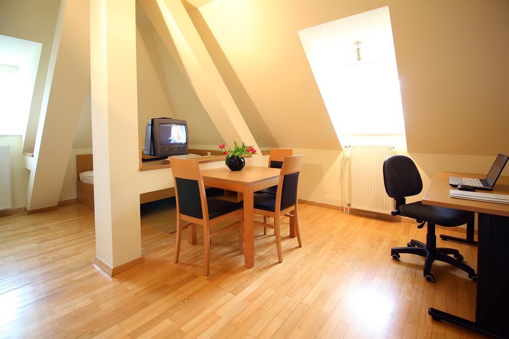 Apartments Villa Boltez คราน ห้อง รูปภาพ